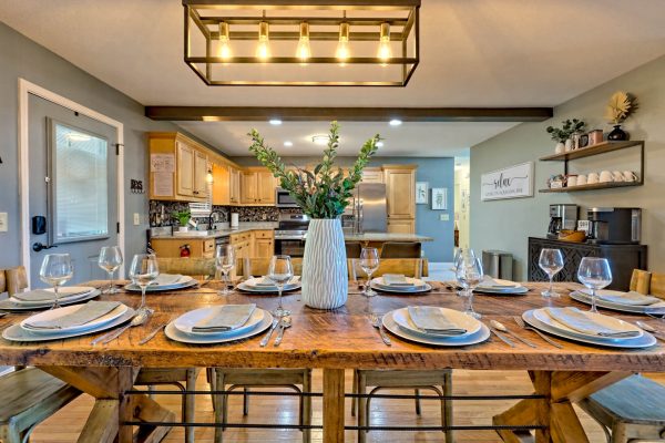 Sunset Ridge by MK Vacay Kitchen & Dining