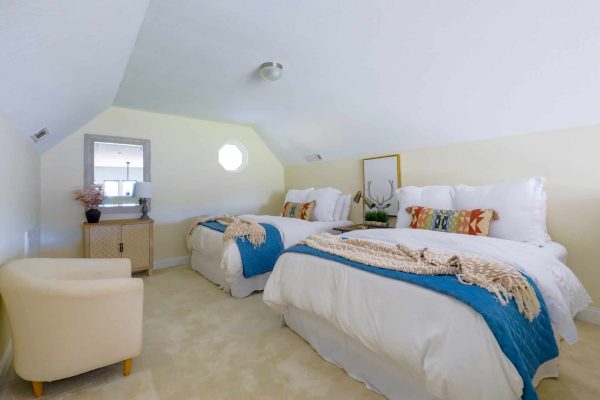 Sunset Ridge by MK Vacay Loft Double Queen Bedroom