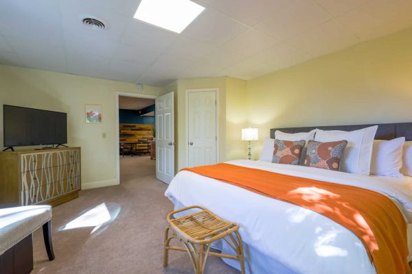 Sunset Ridge by MK Vacay Lower Level Left King Bedroom
