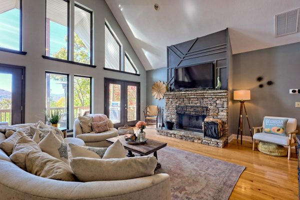 Sunset Ridge by MK Vacay Main Living Room